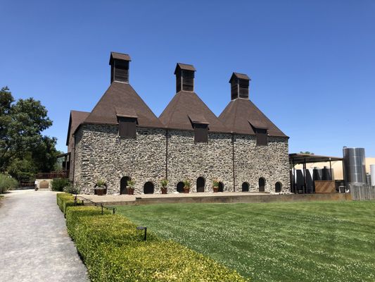 Landmark Vineyards at Hop Kiln Estate by null