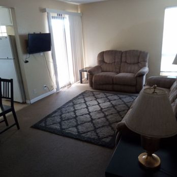 Nancy Clark and Associates - Living room - Counseling & Mental Health Near Me - Newport Beach, California Nancy Clark and Associates - Living room - Counseling & Mental Health Near Me - Newport Beach, California