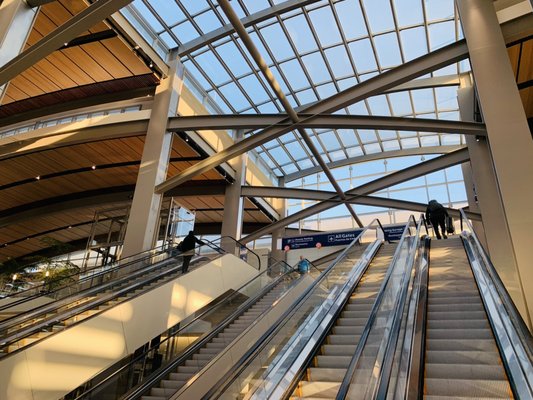 Sacramento International Airport by null