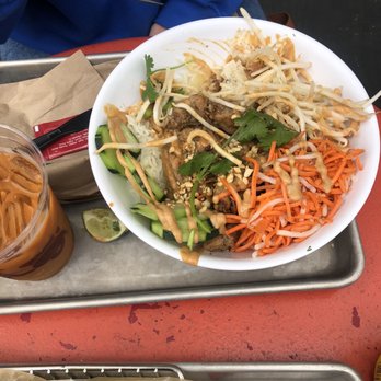 Bun Mee - Grilled Five Spice Chicken bowl - Vietnamese Near Me - San Francisco, California Bun Mee - Grilled Five Spice Chicken bowl - Vietnamese Near Me - San Francisco, California