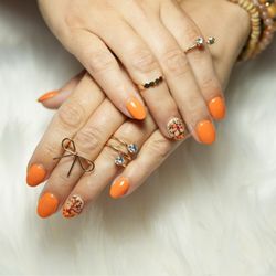 Nuyen Nail Care & Spa - Acrylic Nail Art Design