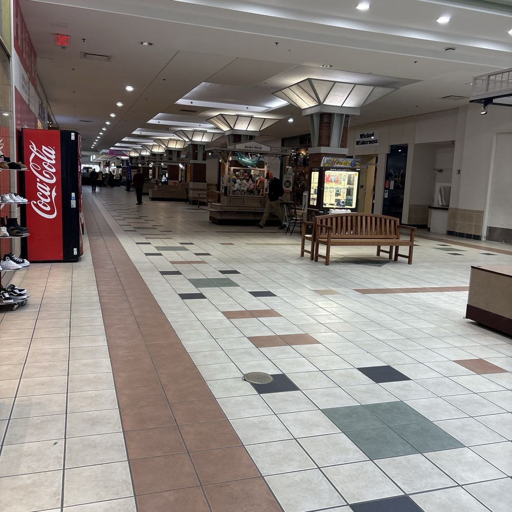 Lindale Mall - Kinda depressing in the 2026 k shaped economy. - Shopping Centers Near Me - Cedar Rapids, Iowa Lindale Mall - Kinda depressing in the 2026 k shaped economy. - Shopping Centers Near Me - Cedar Rapids, Iowa