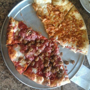 Garbonzo's Pizza - Buffalo chicken / Meat Pizza - Pizza Near Me - Meridian, Idaho