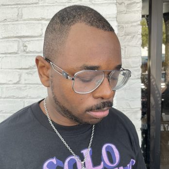 Peroxide Hair - Shadow fade cut, beard and mustache shave - Hair Salons Near Me - Hermosa Beach, California Peroxide Hair - Shadow fade cut, beard and mustache shave - Hair Salons Near Me - Hermosa Beach, California