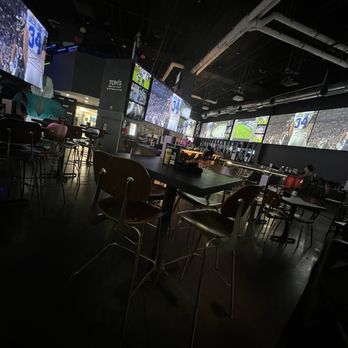 Tom’s Watch Bar - Seating area - Sports Bars Near Me - Orlando, Florida
