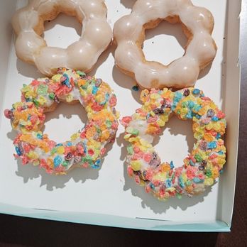 Mochinut - Simi Valley - Fruti peebles, glazed and cookies and cream Mochinuts - Desserts Near Me - Simi Valley, California Mochinut - Simi Valley - Fruti peebles, glazed and cookies and cream Mochinuts - Desserts Near Me - Simi Valley, California