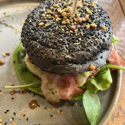 Ellis - Korean burger