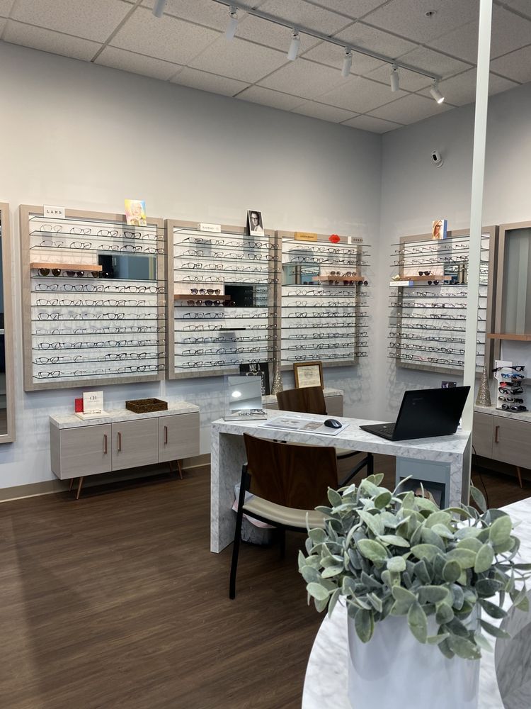 VISUAL CARE ASSOCIATES Updated September 2024 10 Reviews 1121