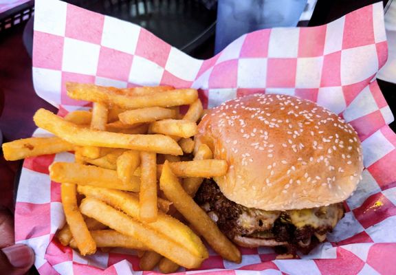 PrimeTime Bar & Grill by null