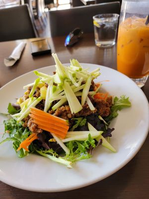 Naree Thai by null