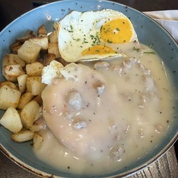 First Watch - Biscuits & Gravy - Breakfast & Brunch Near Me - Broomfield, Colorado