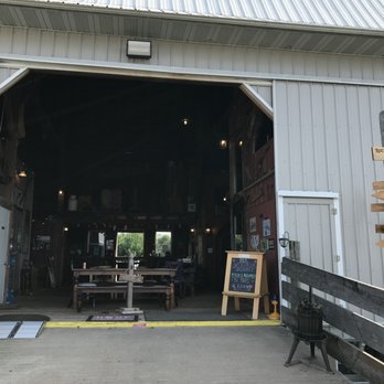 Rock N Wool Winery - Wineries Near Me - Poynette, Wisconsin
