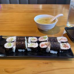 Maki rolls Maki rolls