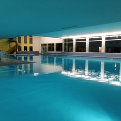 Hallenbad der Gemeinde - Neuer Glanz im Hallenbad Sissila