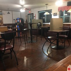 D J's Diner & Drive In - Inside.