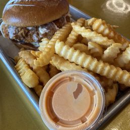 Original hot chicken sandwich w/fries Original hot chicken sandwich w/fries