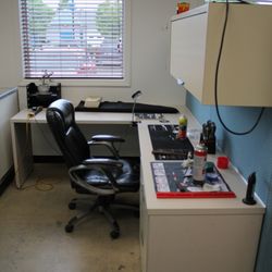 Dell's Gunsmithing - Student work station for the 2 year Gunsmithing Apprentis Class.