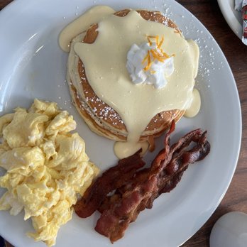 Moke's Bread & Breakfast - Breakfast & Brunch Near Me - Kailua, Hawaii Moke's Bread & Breakfast - Breakfast & Brunch Near Me - Kailua, Hawaii