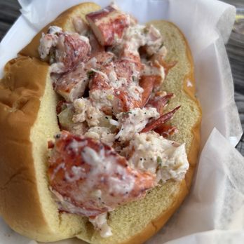 Paul's Daughter - Lobster roll - Hot Dogs Near Me - Brooklyn, New York Paul's Daughter - Lobster roll - Hot Dogs Near Me - Brooklyn, New York