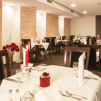 Hotel Winzerstube - Hotels Near Me - Ihringen, BW