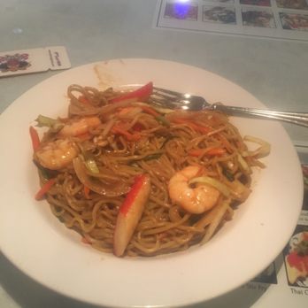 China Dynasty - Seafood lo mein - Sushi Bars Near Me - Centerville, Ohio China Dynasty - Seafood lo mein - Sushi Bars Near Me - Centerville, Ohio