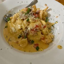 R Place - Shrimp & Grits