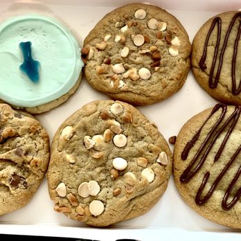 Crumbl - Beaverton - 6-pack of cookies - Bakeries Near Me - Beaverton, Oregon Crumbl - Beaverton - 6-pack of cookies - Bakeries Near Me - Beaverton, Oregon