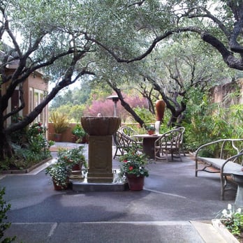 Auberge du Soleil - Smoking Zone [Brunch, 03/21/10] - 5/5 - Hotels Near Me - Rutherford, California