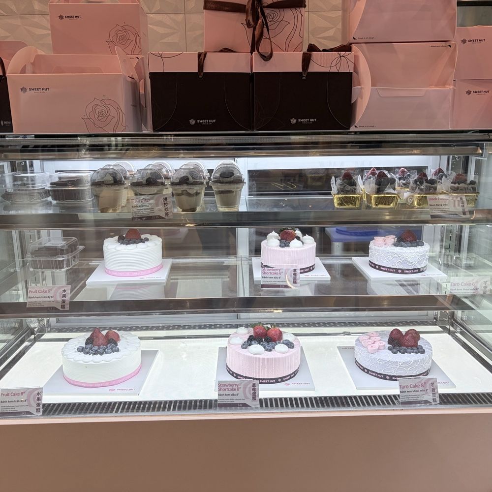 Sweet Hut - Cakes - Bakeries Near Me - Garland, Texas