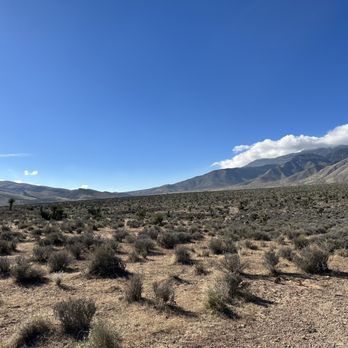 Late Night Trailhead - Amazing views - Hiking Near Me - Blue Diamond, Nevada