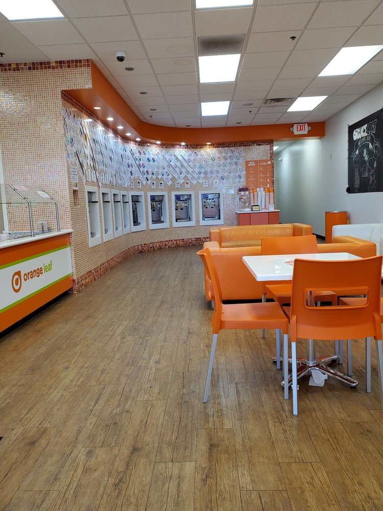 ORANGE LEAF FROZEN YOGURT 17 Photos & 43 Reviews 115 Krispy Kreme Dr, Bloomington, Illinois