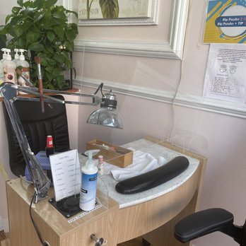 Cambridge Nails and Skin Spa - Partitions at every station - Skin Care Near Me - Cambridge, Massachusetts