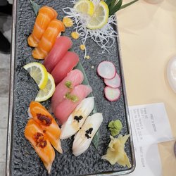 Mizu Sushi Bar & Asian Fusion - Sushi