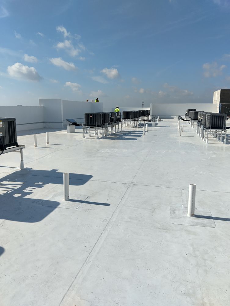 Slide of Luis Roofing Solution