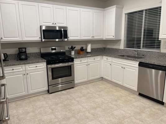 Kitchen Cleaning - We have many years of experience in all kinds of cleaning, we're dedicated to our business and your satisfaction. Kitchen Cleaning - We have many years of experience in all kinds of cleaning, we're dedicated to our business and your satisfaction.
