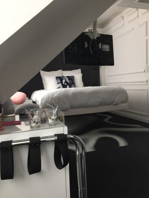 Vertigo Hotel by null