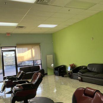Hina Eyebrow Threading & Henna Art - Inside - Waxing Near Me - Henderson, Nevada Hina Eyebrow Threading & Henna Art - Inside - Waxing Near Me - Henderson, Nevada