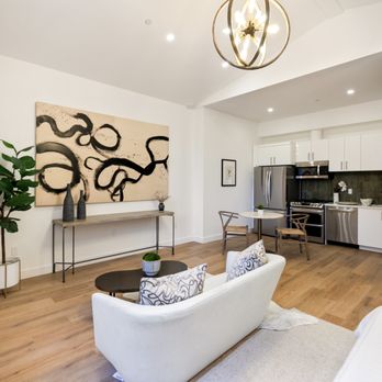 Blayne Pacelli Realtor - Rodeo Realty - Real Estate Agents Near Me - Sherman Oaks, California Blayne Pacelli Realtor - Rodeo Realty - Real Estate Agents Near Me - Sherman Oaks, California