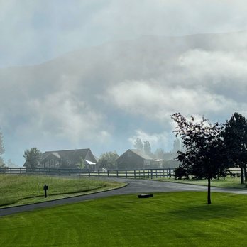 Bad Rock Bed & Breakfast - Bed & Breakfast Near Me - Columbia Falls, Montana