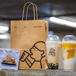 Heytea - Supreme brown sugar bobo milk tea, mango grapefruit boom