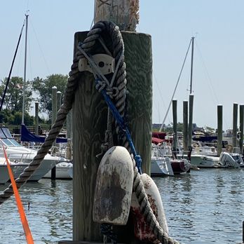 Guilford Lobster Pound - View of the dock - Seafood Near Me - Guilford, Connecticut