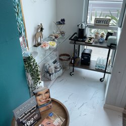 Flash Dentspa - Enjoy our coffee bar and snacks!