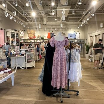 Francesca's - Women's Clothing Near Me - Huntington Beach, California