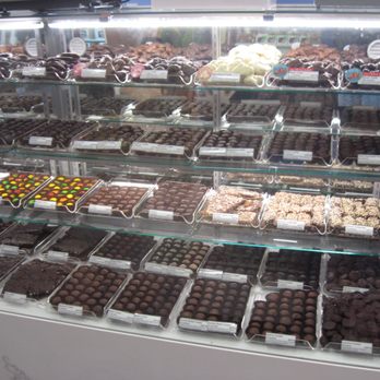 Kilwins - Chocolatiers & Shops Near Me - Apex, North Carolina Kilwins - Chocolatiers & Shops Near Me - Apex, North Carolina