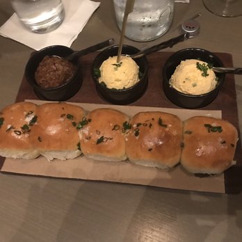 Ale & Compass Restaurant - Parker house rolls with pub cheese and bacon jam. - American Near Me - Orlando, Florida Ale & Compass Restaurant - Parker house rolls with pub cheese and bacon jam. - American Near Me - Orlando, Florida