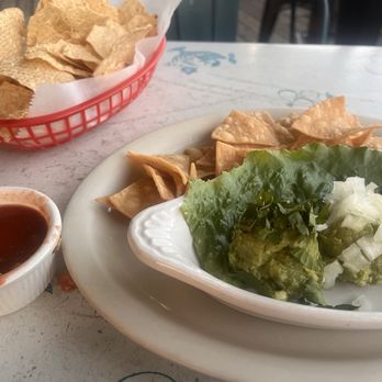 Sazón - Guacamole - Mexican Near Me - Austin, Texas