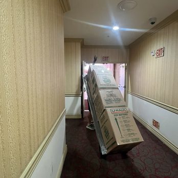 Royal Moving & Storage - Movers Near Me - Portland, Oregon