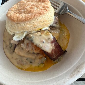 Denver Biscuit Co - Golden - Fried chicken, bacon, sausage gravy, egg on top - delicious and a meal for two really. - Desserts Near Me - Golden, Colorado Denver Biscuit Co - Golden - Fried chicken, bacon, sausage gravy, egg on top - delicious and a meal for two really. - Desserts Near Me - Golden, Colorado