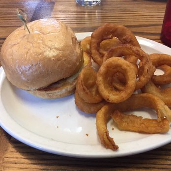 MeMe's Cafe - Chicken bacon ranch sand ranch.   Not that great. - American Near Me - Springdale, Utah