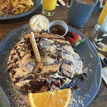 The Breakfast Club - S'mores pan cake - Breakfast & Brunch Near Me - San Jose, California The Breakfast Club - S'mores pan cake - Breakfast & Brunch Near Me - San Jose, California